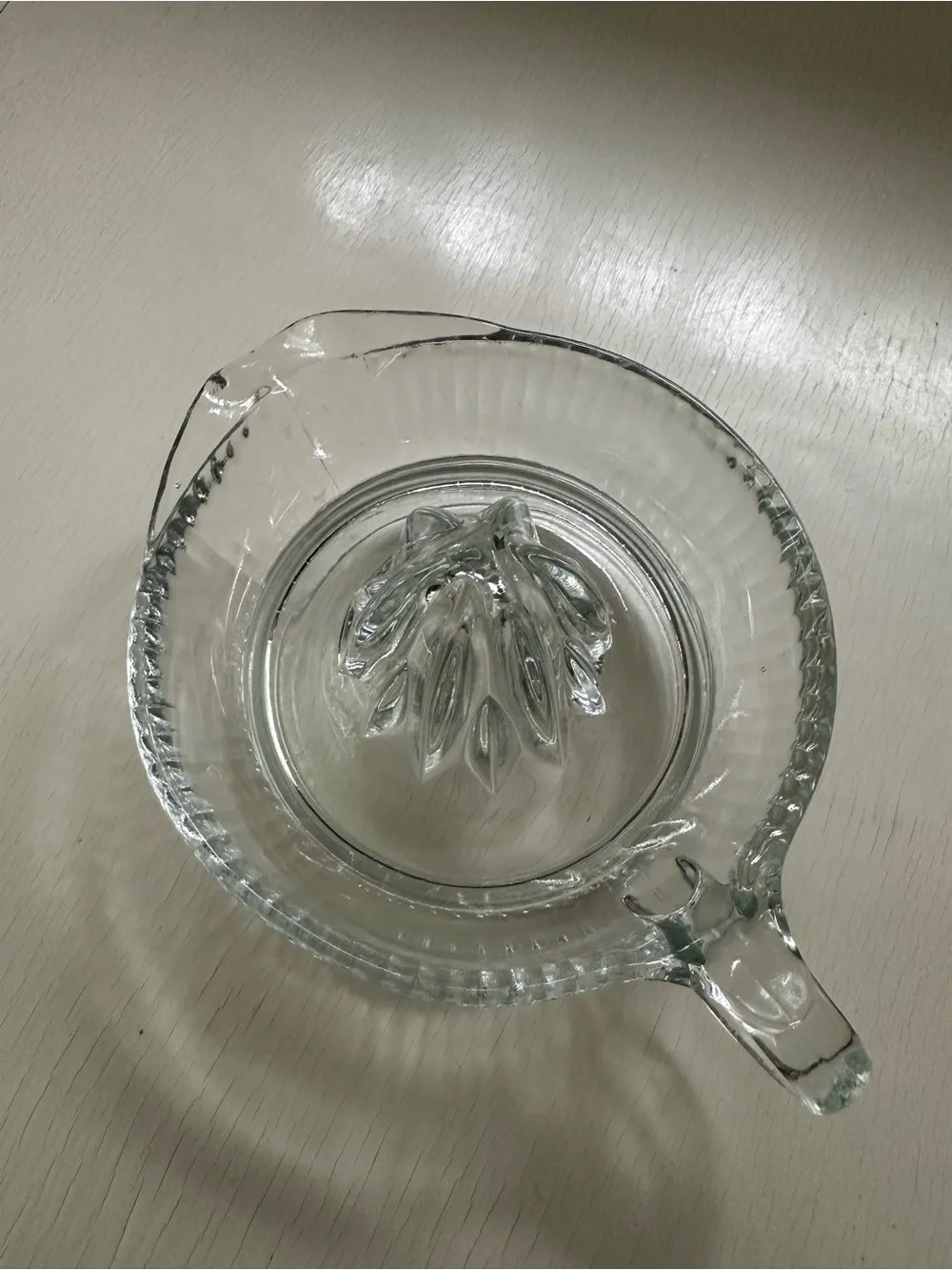 VTG MCM Clear Pressed Glass Depression Glass Citrus Juicer With Handle and Spout